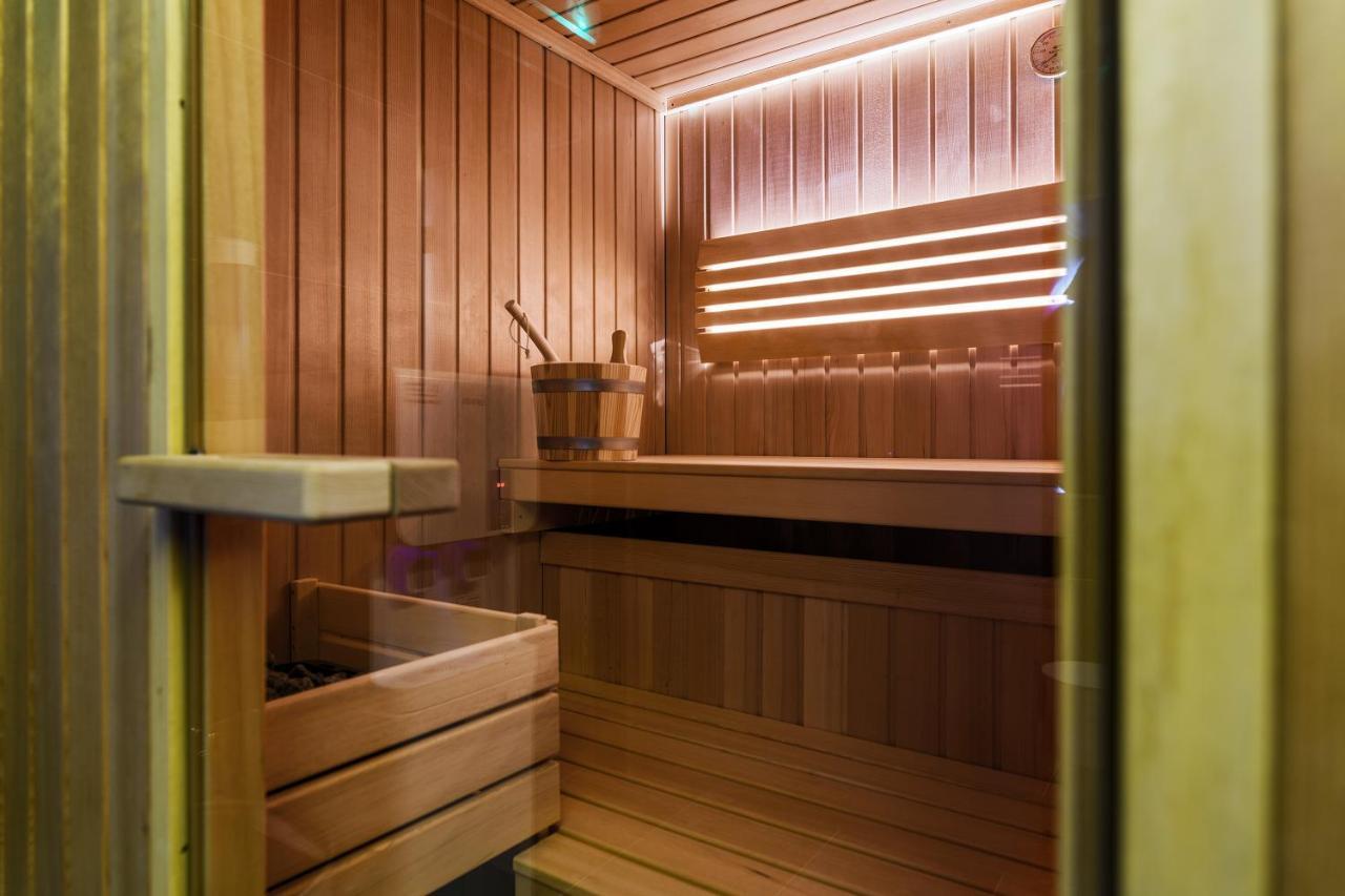 Urban Apartments With Sauna Zara Esterno foto
