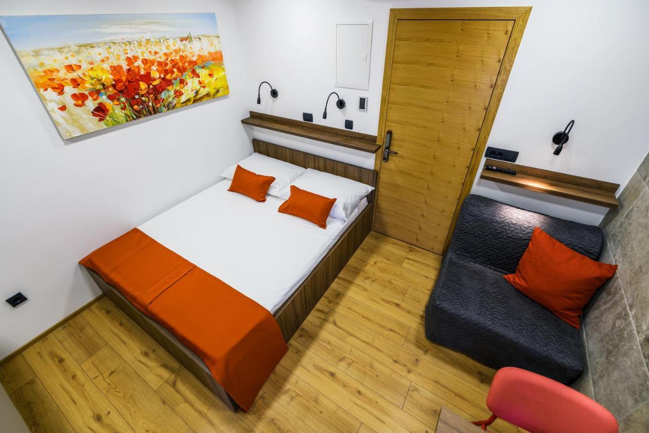 Urban Apartments With Sauna Zara Esterno foto