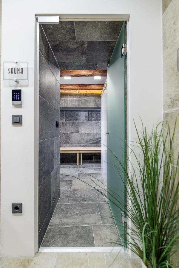 Urban Apartments With Sauna Zara Esterno foto