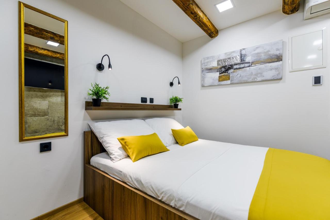Urban Apartments With Sauna Zara Esterno foto