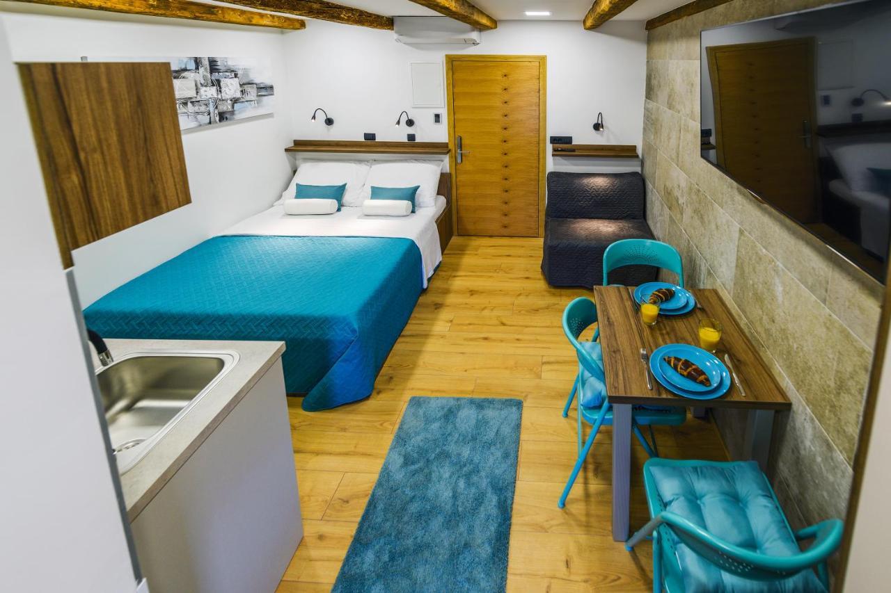 Urban Apartments With Sauna Zara Esterno foto
