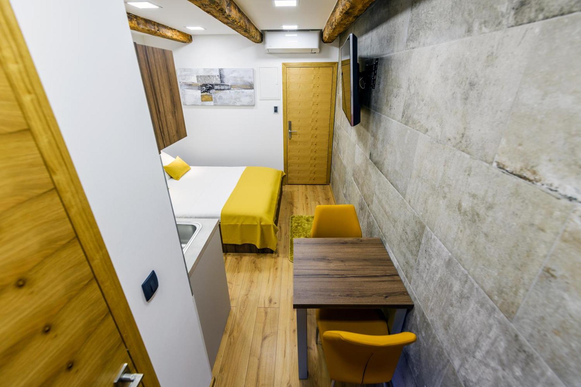 Urban Apartments With Sauna Zara Esterno foto