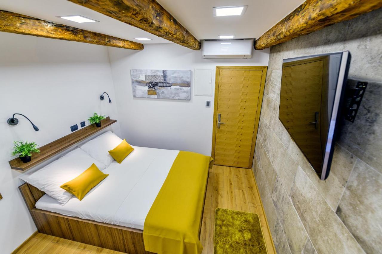 Urban Apartments With Sauna Zara Esterno foto