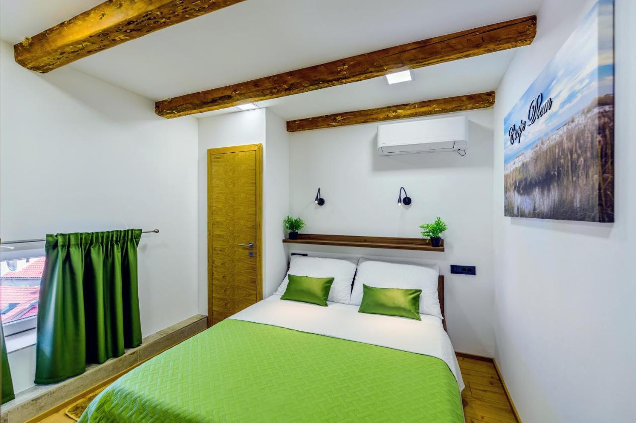 Urban Apartments With Sauna Zara Esterno foto