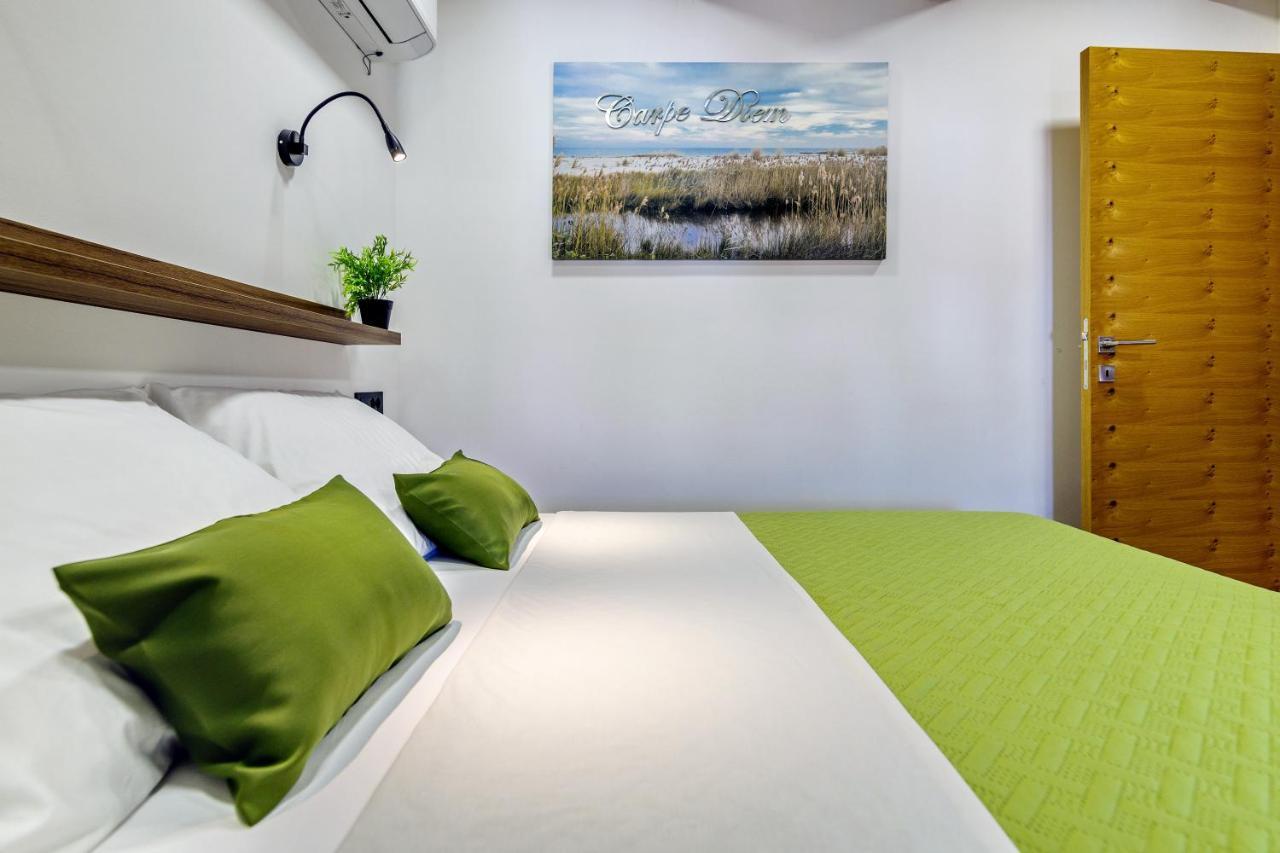 Urban Apartments With Sauna Zara Esterno foto